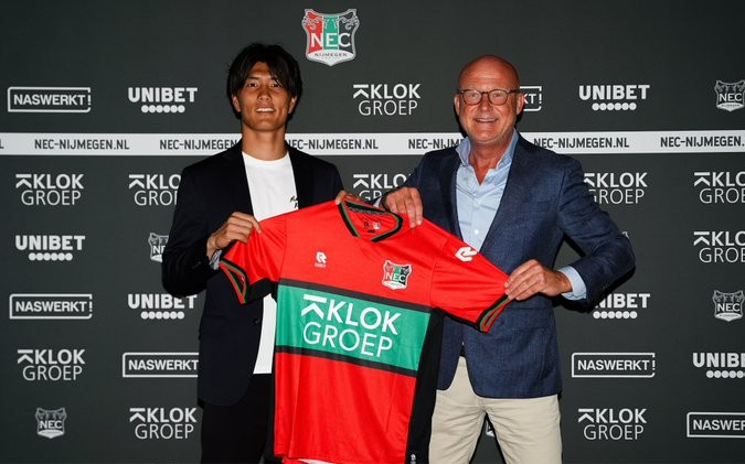 C罗在阿尔 C罗在阿尔