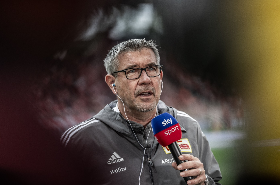 在俱乐部方 在俱乐部方