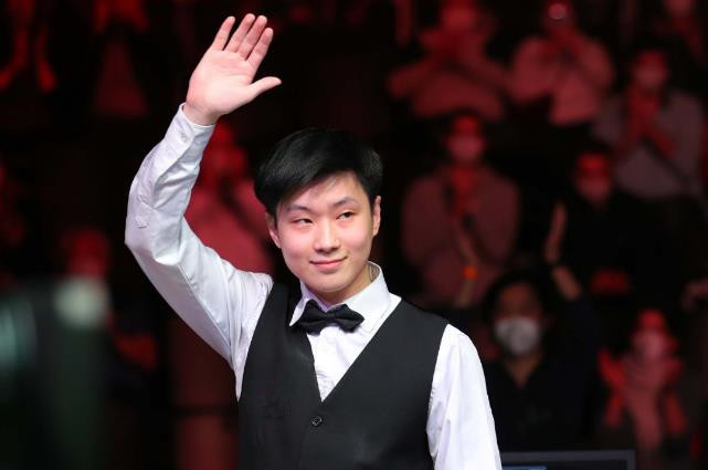 足打入一球 足打入一球